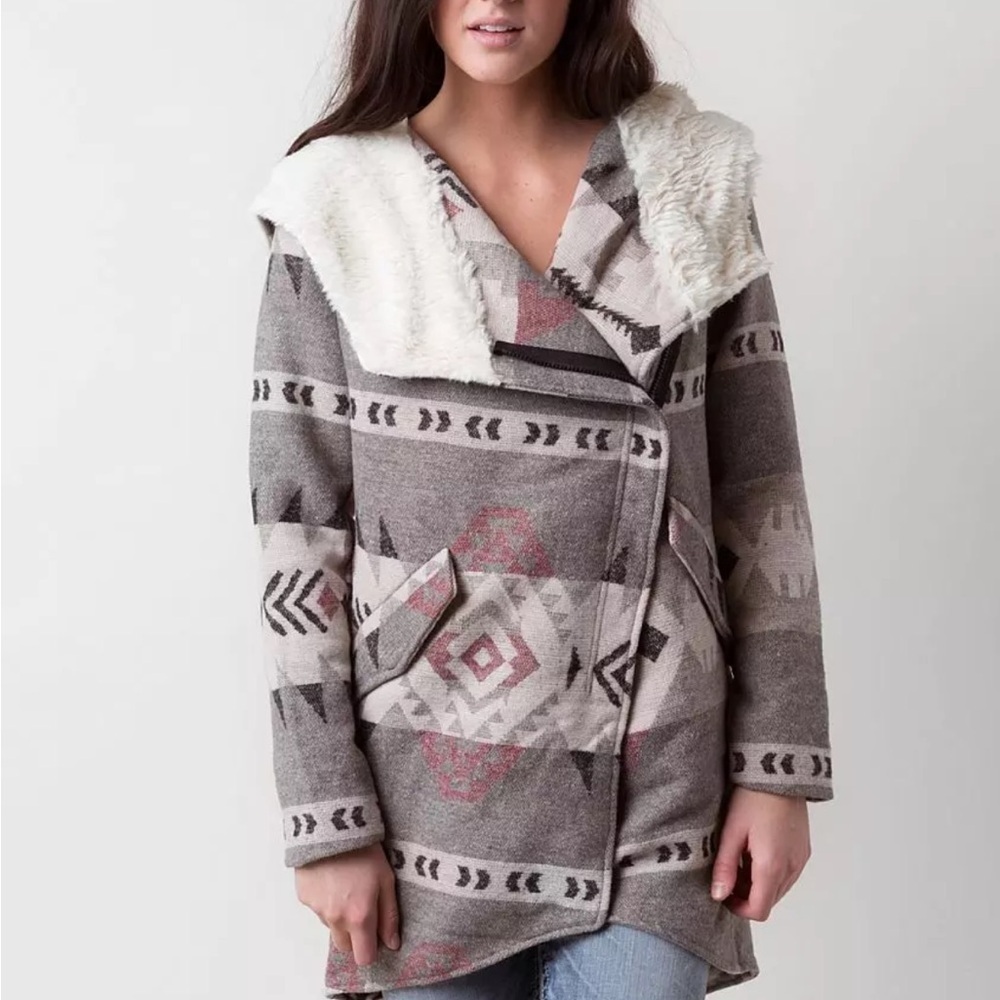 Me Jane Southwest Print Coat XL